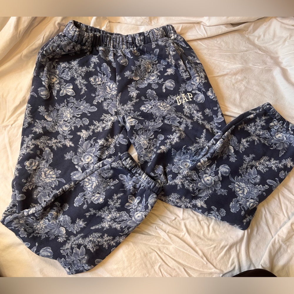 Girls GAP Loveshackfancy collab sweat pants